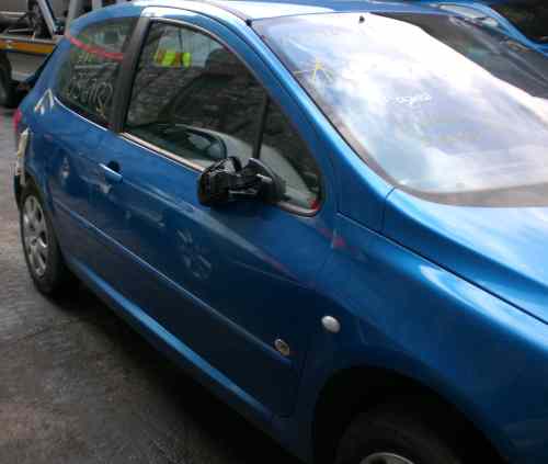 Peugeot 307 Bonnet Lock Catch -  - Peugeot 307 2003 Petrol 1.4L 8 Valve Manual 5 Speed 5 Door Electric Windows Front, Manual Mirrors, Dark Blue